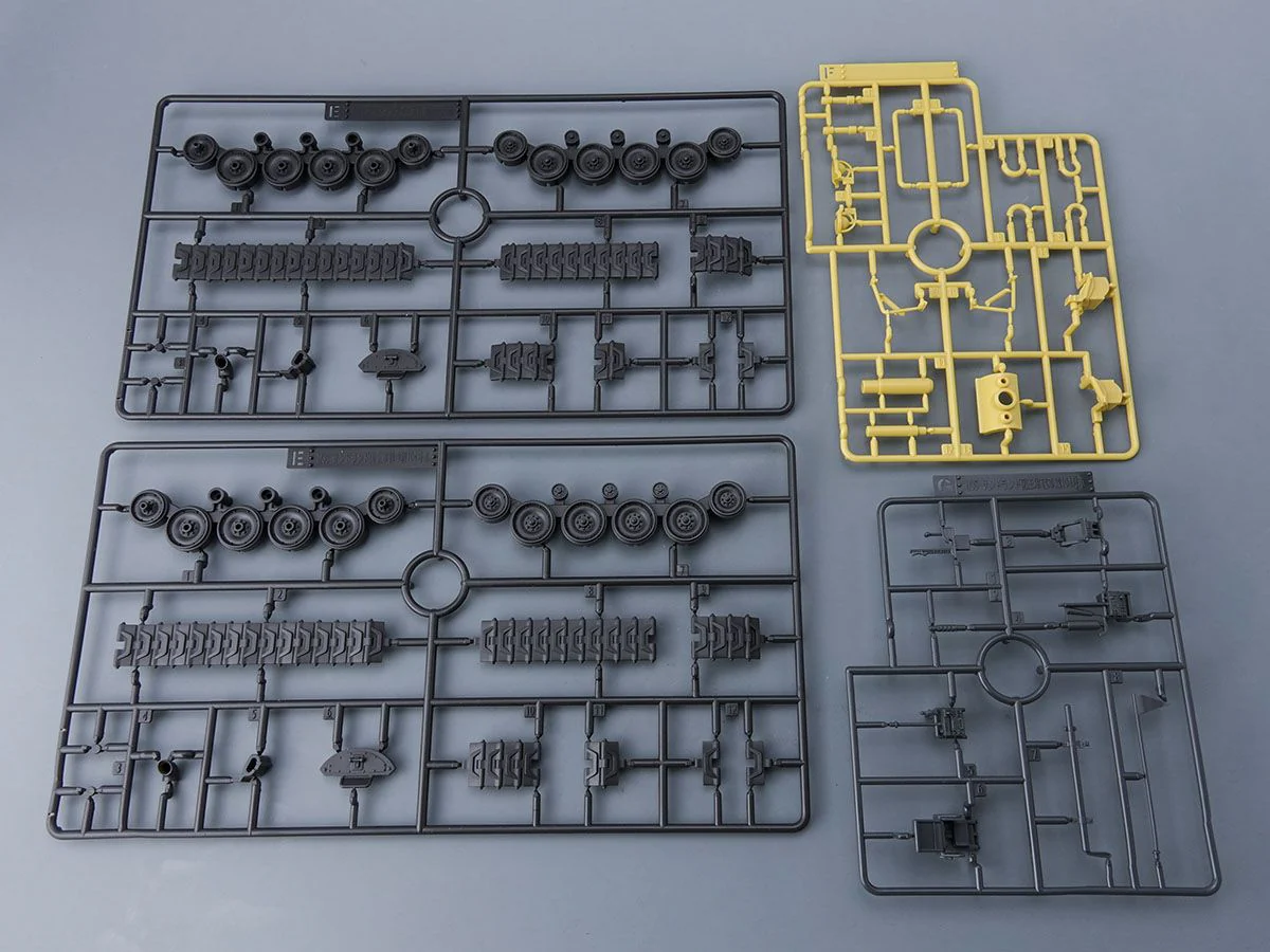 1/35 Sand Land Royal Army Tank Corps Model Kit - Image 15