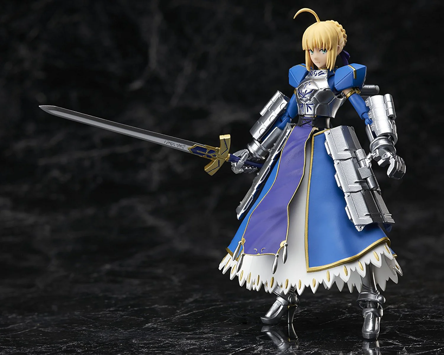 AGP Fate/Grand Order Saber Arturia Pendragon & Variable Excalibur - Image 3