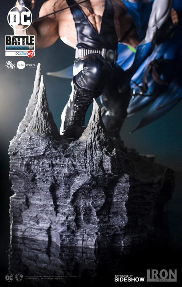 Batman vs Bane Battle 1:6 Diorama - Exclusive - Image 7