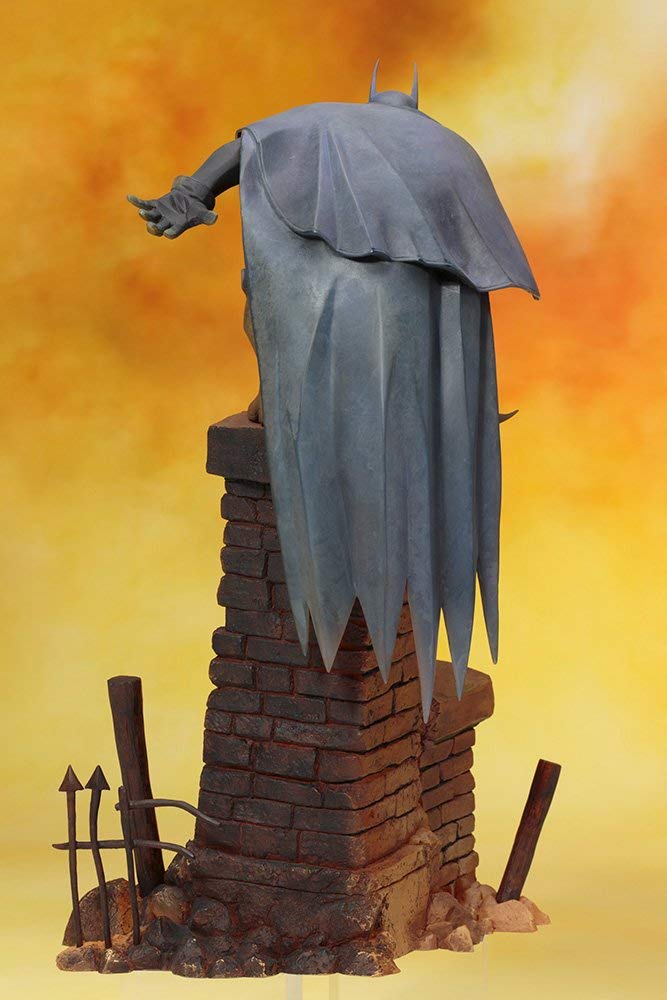 DC Comics - Batman Gotham By Gaslight ARTFX+ Statue - Image 4