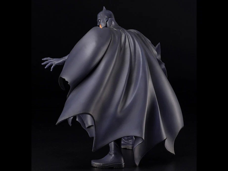 DC Comics - Batman Hush ARTFX+ Statue (Reissue) - Image 2