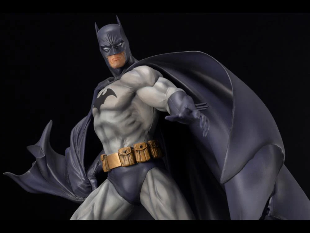 DC Comics - Batman Hush ARTFX+ Statue (Reissue) - Image 5