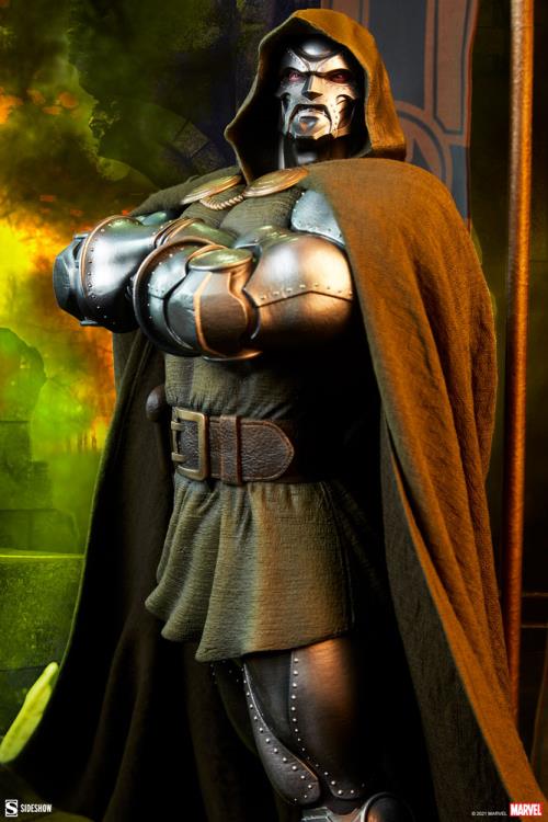 Doctor Doom - Maquette -  Store Exclusive - Image 2