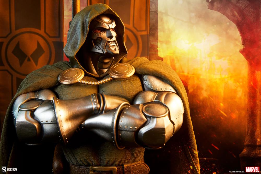 Doctor Doom - Maquette -  Store Exclusive - Image 3
