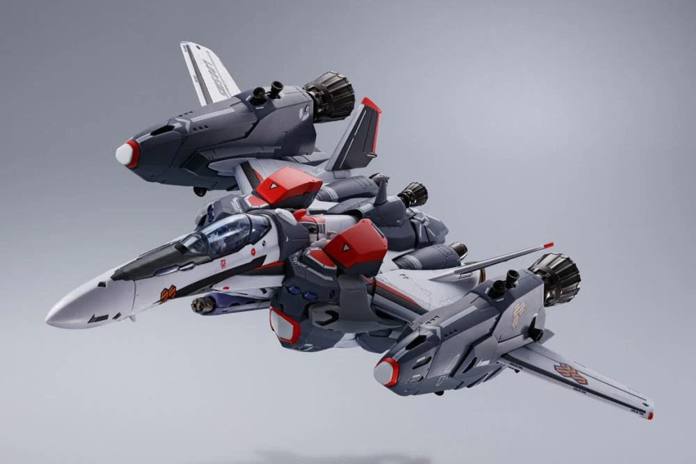 DX Chogokin - Macross Frontier: VF-25F Super Messiah Valkyrie (Alto Saotome Custom) Revival Ver. - Image 11