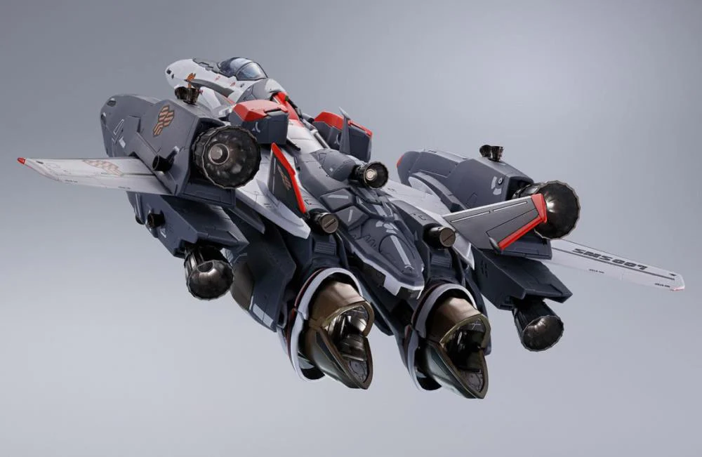 DX Chogokin - Macross Frontier: VF-25F Super Messiah Valkyrie (Alto Saotome Custom) Revival Ver. - Image 12