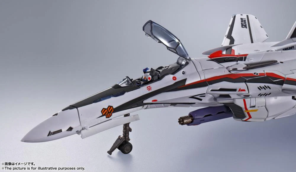 DX Chogokin - Macross Frontier: VF-25F Super Messiah Valkyrie (Alto Saotome Custom) Revival Ver. - Image 14