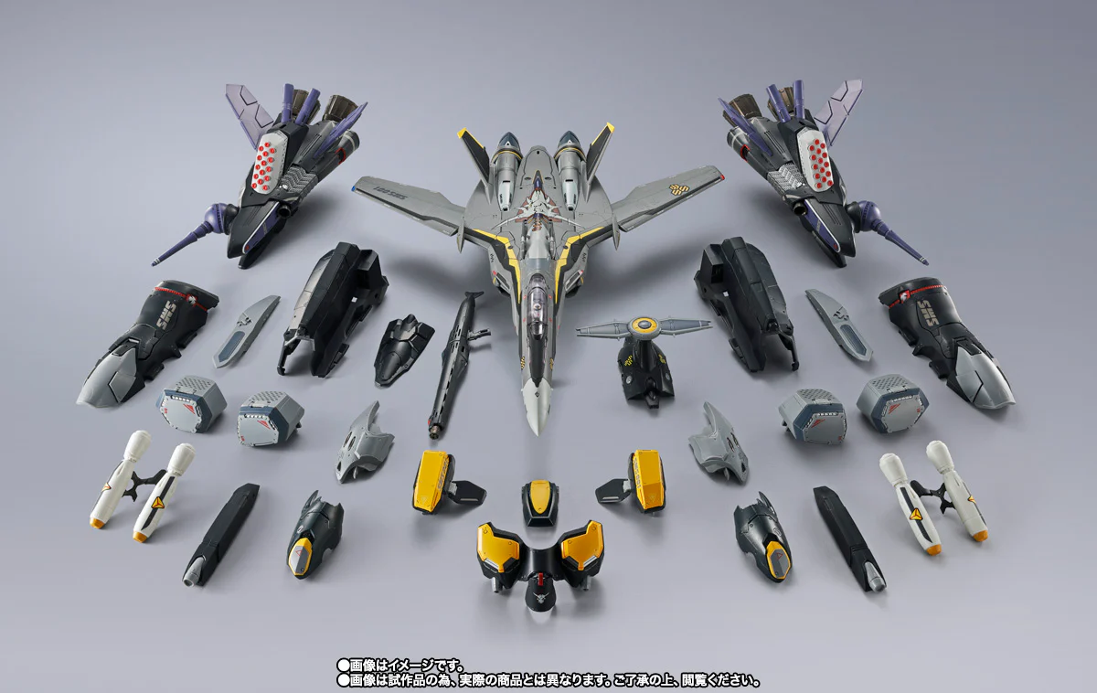 DX Chogokin - Macross Frontier: VF-25S Armored Messiah Valkyrie (Ozma Lee Custom) Revival Ver. - Image 9