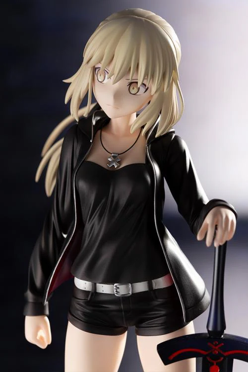 Fate/Grand Order Saber (Altria Pendragon) Casual Ver. 1/7 Scale Figure - Image 7