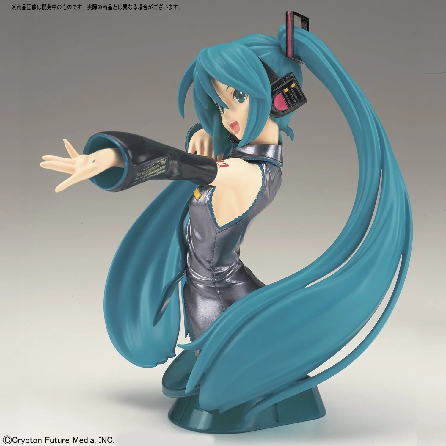 Figure-Rise Bust Hatsune Miku Vocaloid Model Kit - Image 3