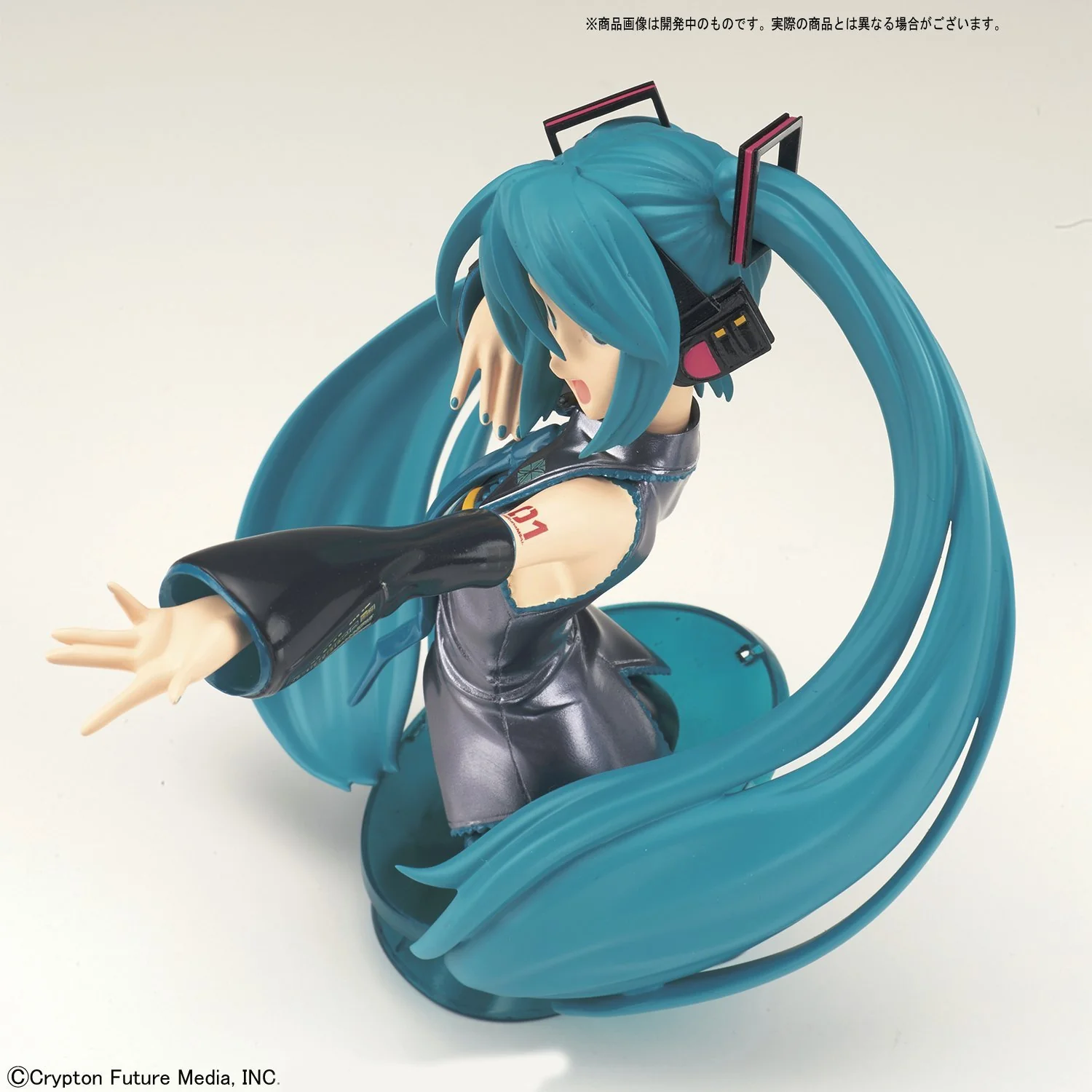 Figure-Rise Bust Hatsune Miku Vocaloid Model Kit - Image 4