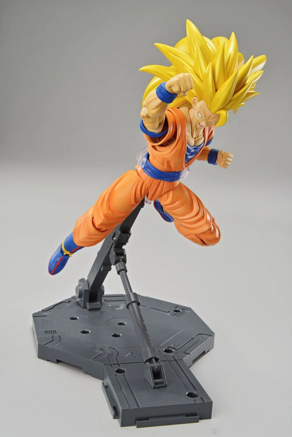 Figure-rise Standard - DBZ: Super Saiyan 3 Son Goku - Image 5
