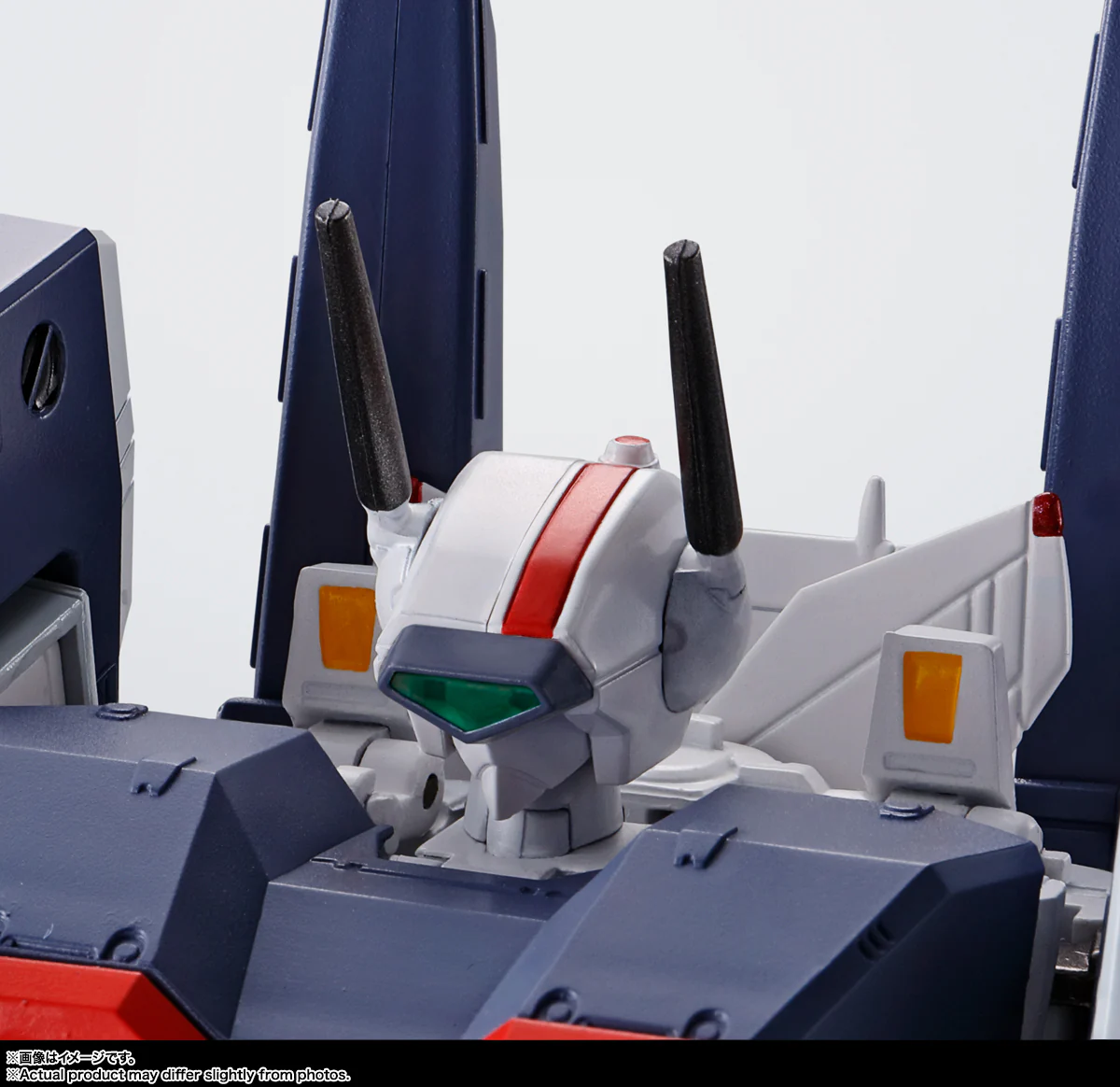 Hi-Metal R SDF Macross: VF-1J Armored Valkyrie (Hikaru Ichijo) Revival Ver. - Image 6