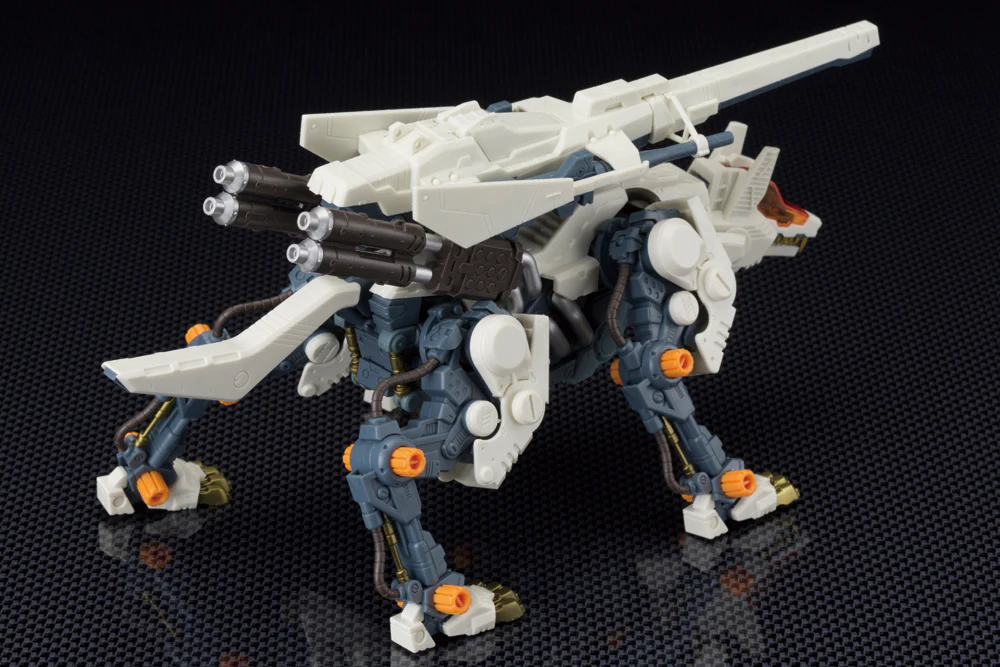 HMM #002 RHI3 Command Wolf (Repackage Ver.) Model - Image 6