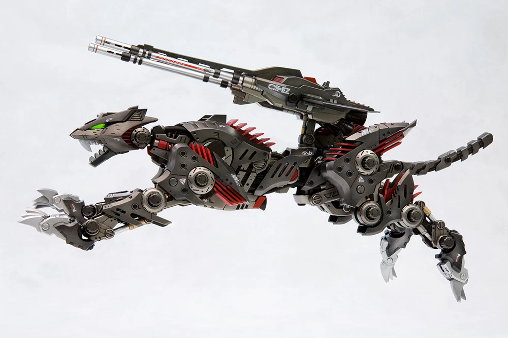 HMM #020 Zoids EZ-035 Lightning Saix (Marking Plus Ver.) Model Kit - Image 4