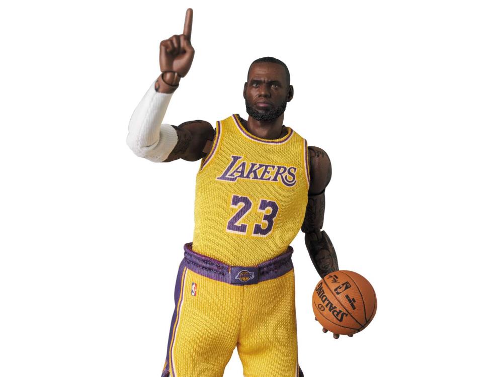 LeBron James (Los Angeles Lakers) MAFEX No. 127 - Image 5