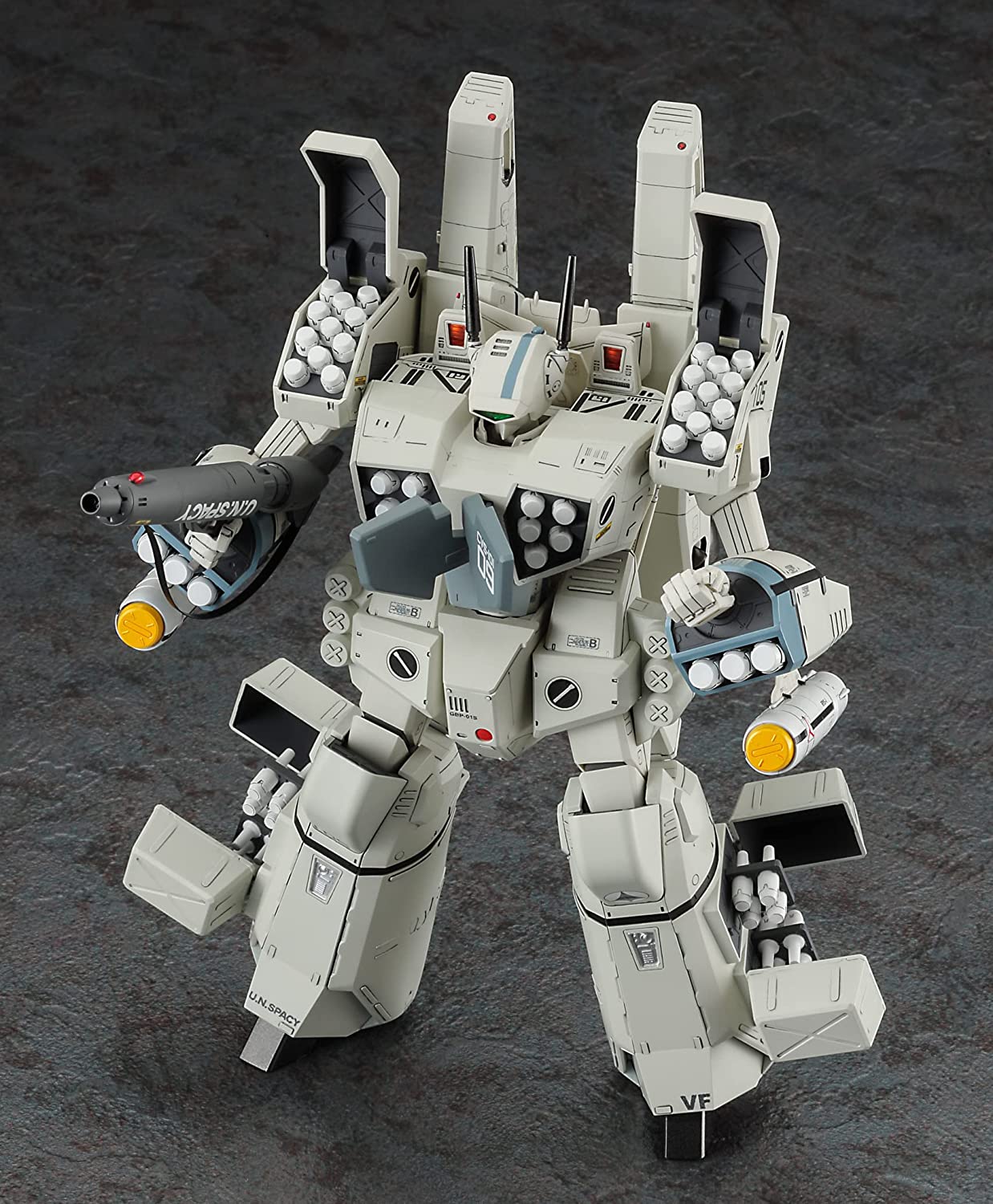 "Macross" VF-1J Armored Valkyrie `Operation Bullseye Part2` 1/72 Model Kit - Image 4