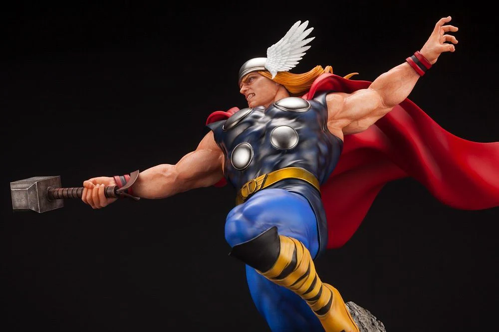 Marvel Comics Thor Fine Art Statue - Image 10