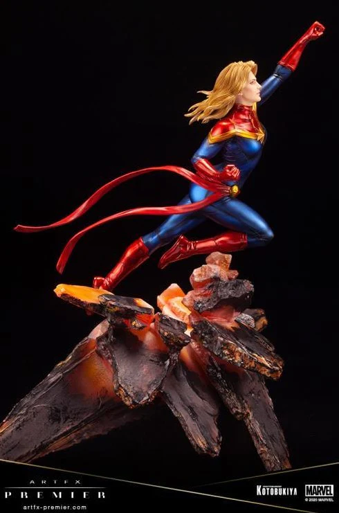 Marvel Premier Captain Marvel Limited Edition Artfx Statue - Image 4