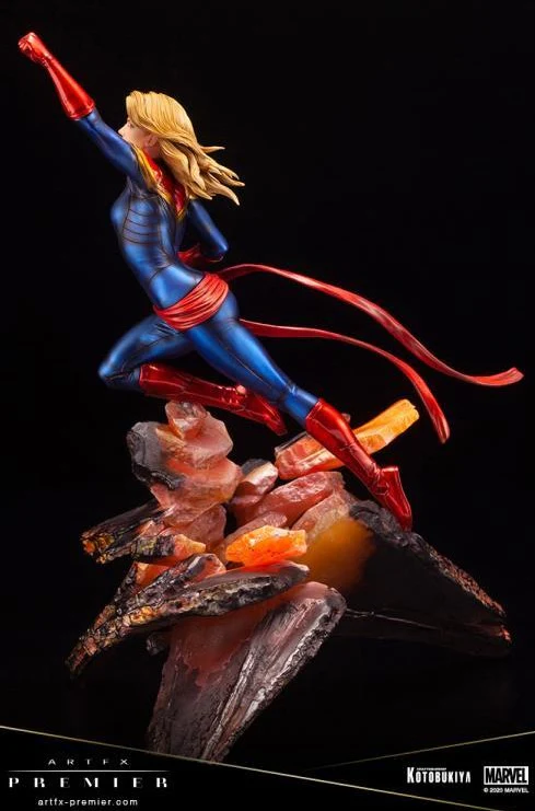 Marvel Premier Captain Marvel Limited Edition Artfx Statue - Image 7