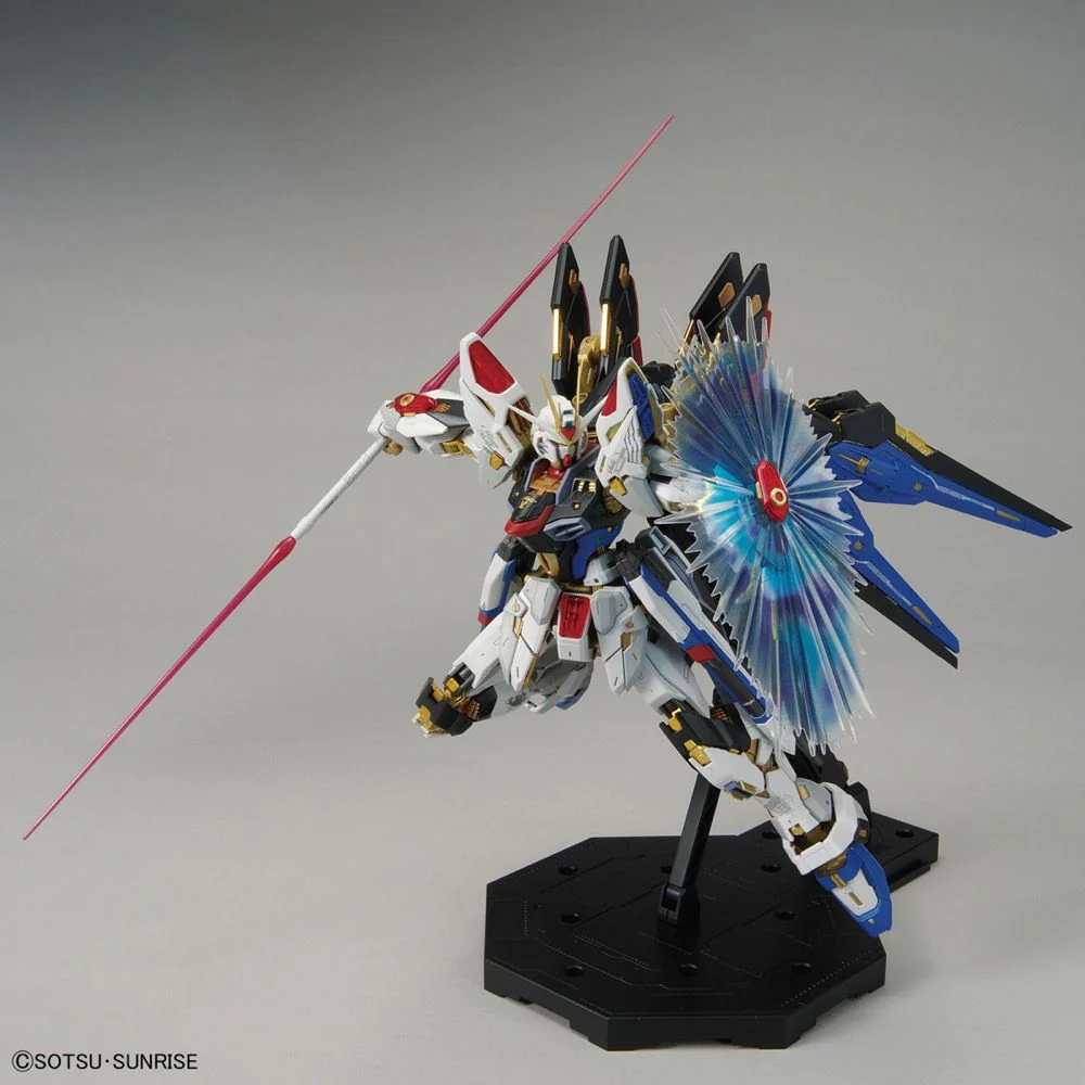 MGEX Strike Freedom Gundam - Image 8