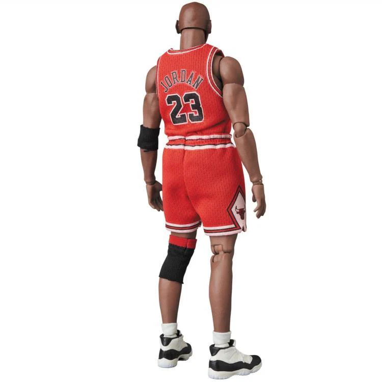 Michael Jordan (Chicago Bulls) MAFEX No. 100 - Image 2