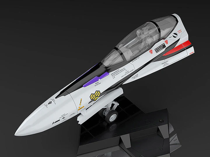 PLAMAX VF-25F MF-51: Minimum Factory Macross Frontier Fighter Nose 1/20 Scale Model Kit - Image 2