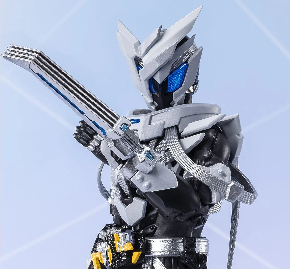 S.H. Figuarts - Kamen Rider Naki P-Bandai Exclusive - Image 4