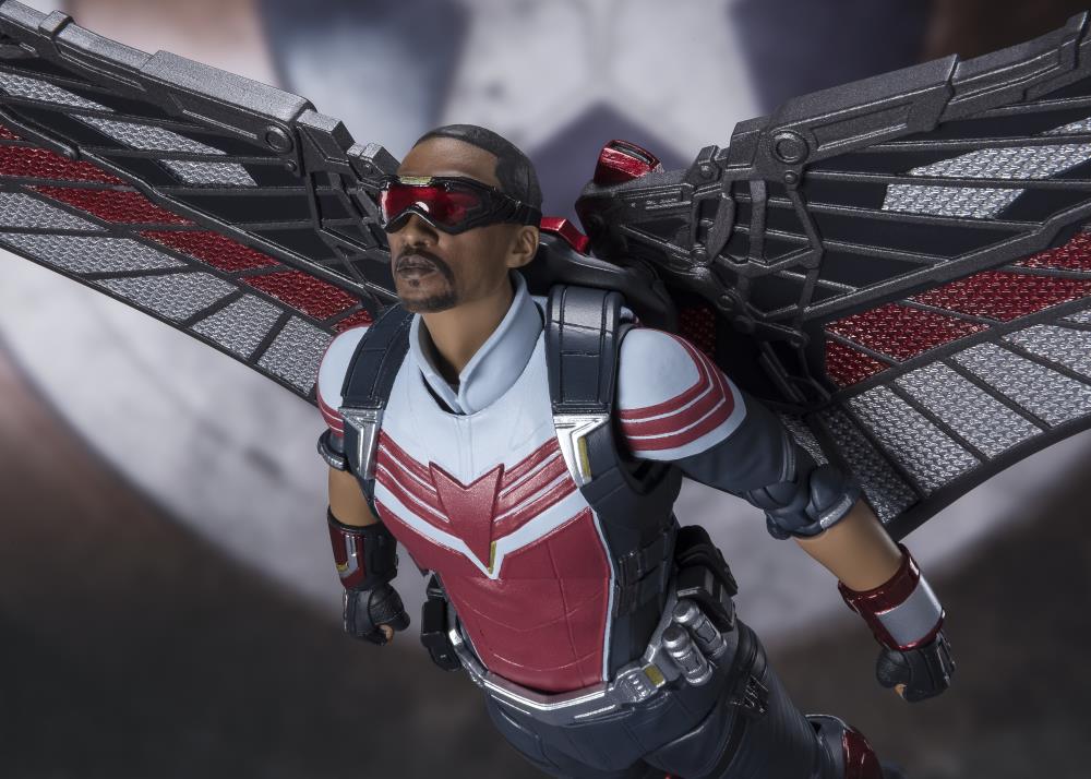 S.H. Figuarts - The Falcon and the Winter Soldier: Falcon - Image 6