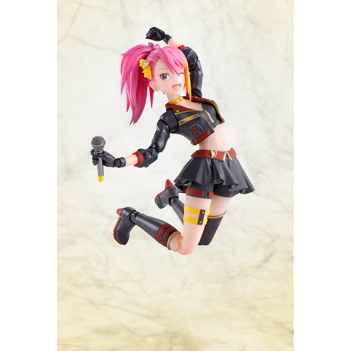 S.H.Figuarts: The Idolm@ster - Ayumu Maihama - P-Bandai - Image 3