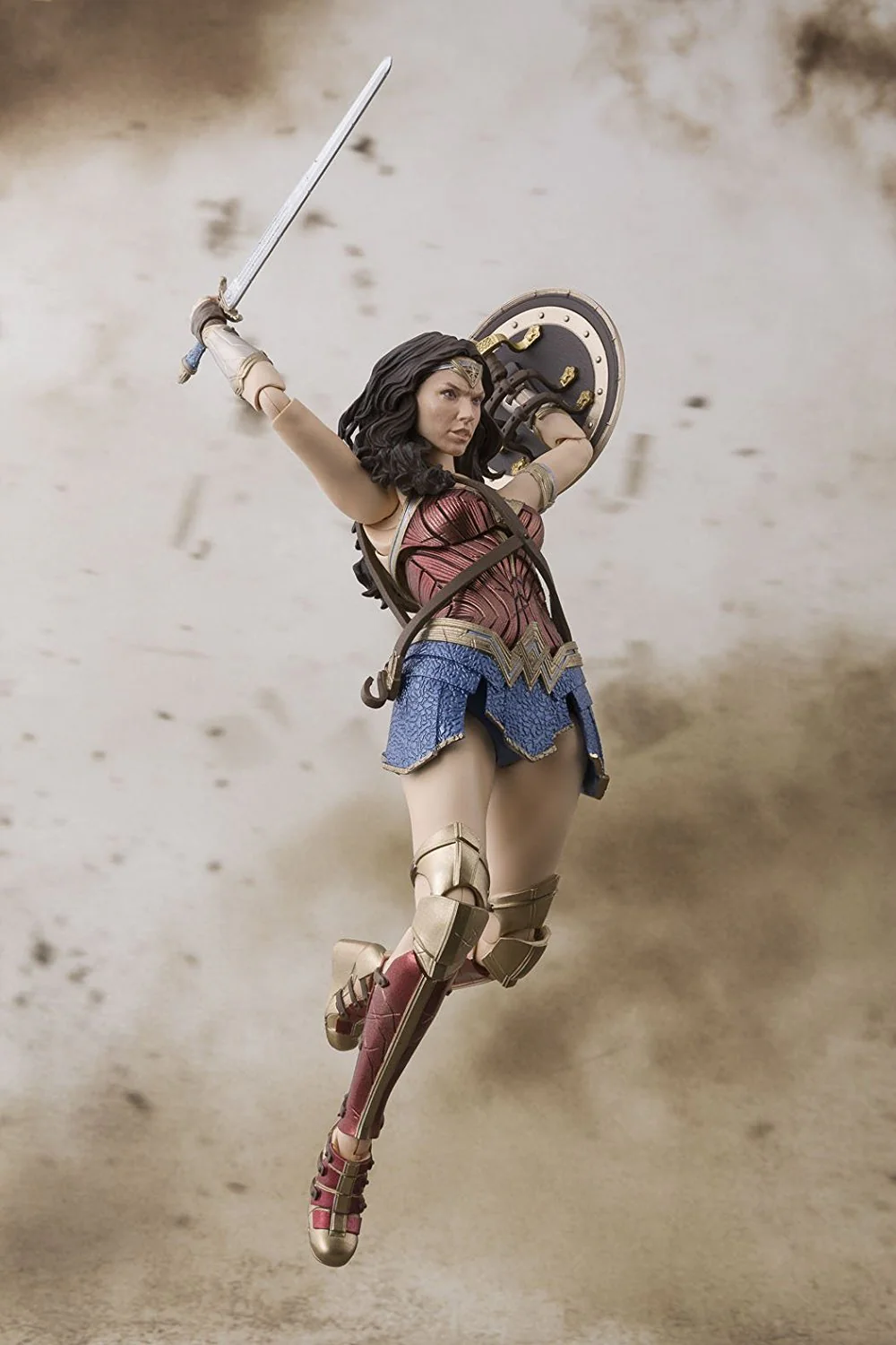 S.H. Figuarts - Wonder Woman (Justice League) - Image 10