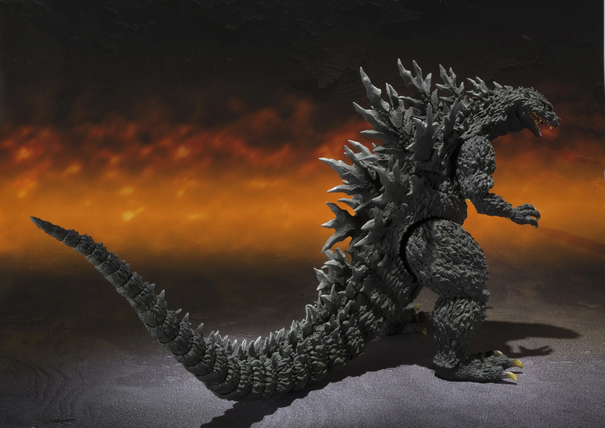 S.H. MonsterArts - Godzilla 2000 Millenium Special Color Edition - P.Bandai Exclusive - Image 3
