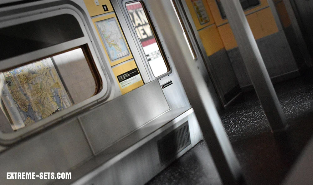 Subway Car (2.0) 1/12 Scale Pop-Up Diorama - Image 12
