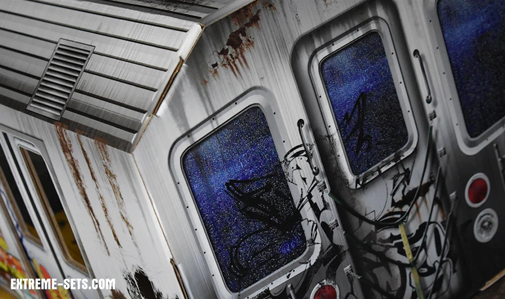 Subway Car (2.0) 1/12 Scale Pop-Up Diorama - Image 14