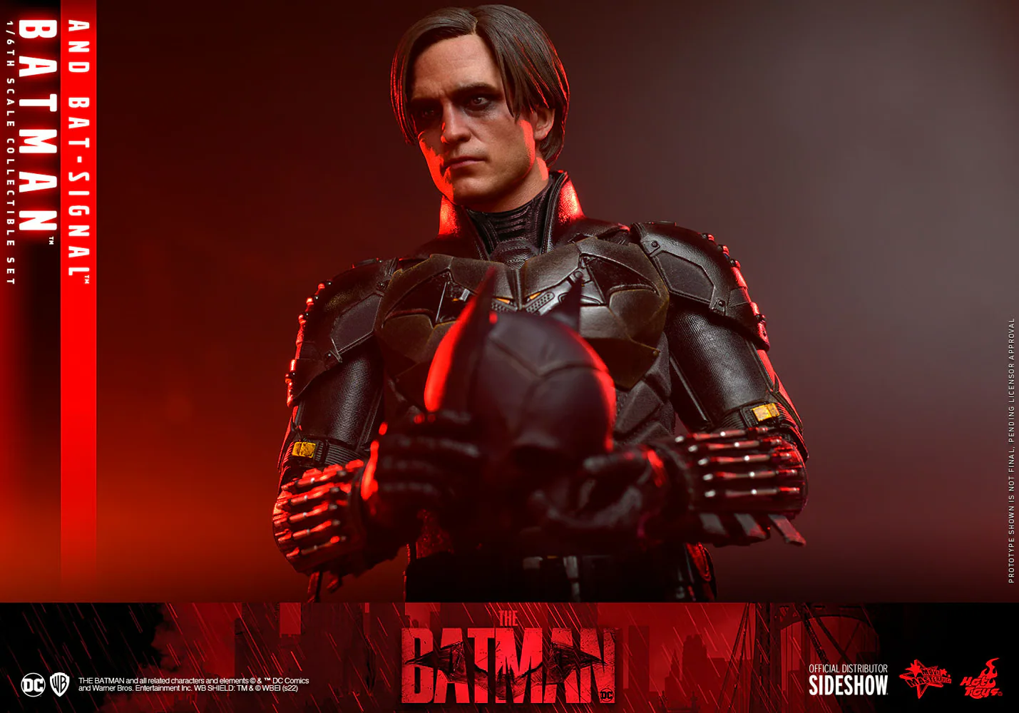 The Batman: Batman & Bat-Signal MMS641 Exclusive - Image 11