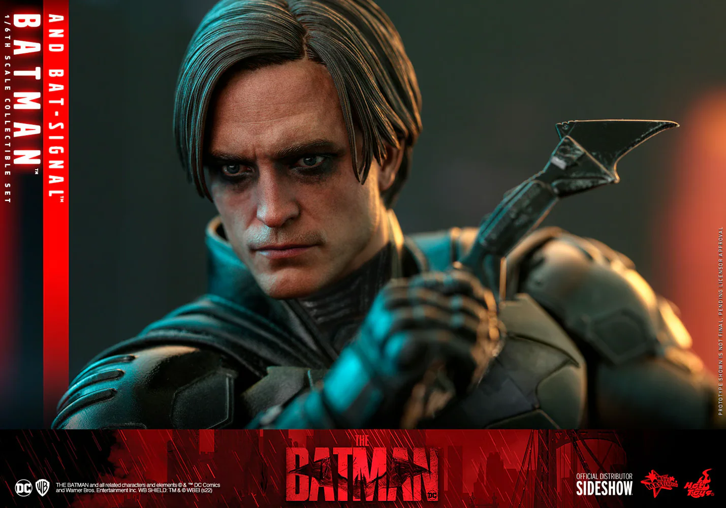 The Batman: Batman & Bat-Signal MMS641 Exclusive - Image 12