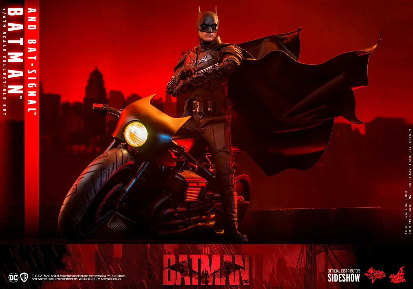 The Batman: Batman & Bat-Signal MMS641 Exclusive - Image 13