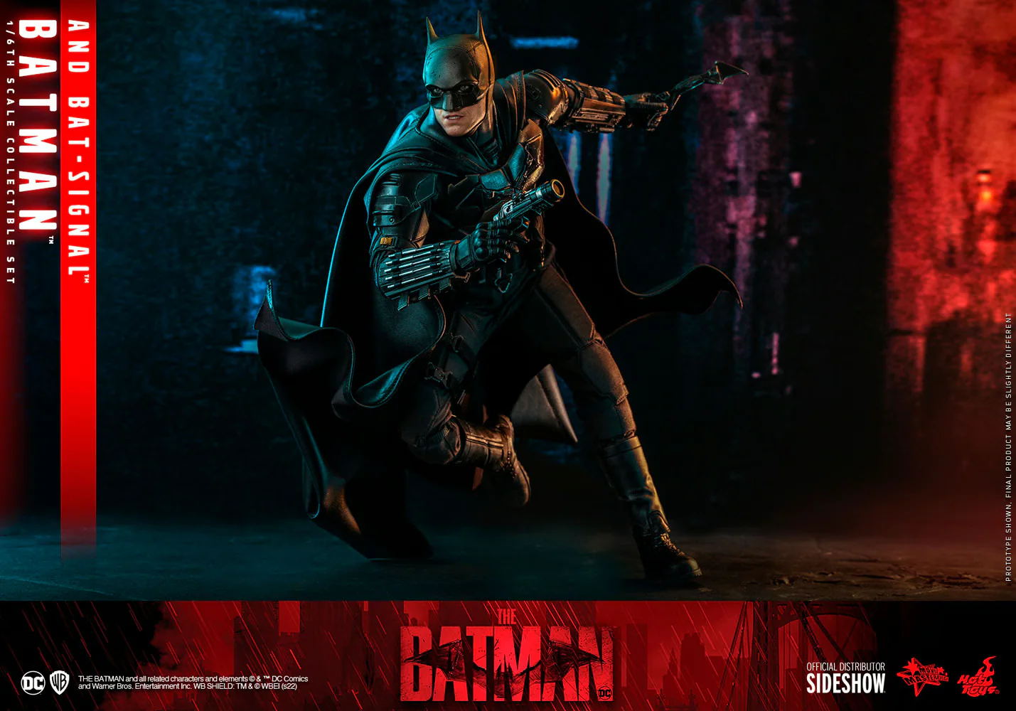 The Batman: Batman & Bat-Signal MMS641 Exclusive - Image 7
