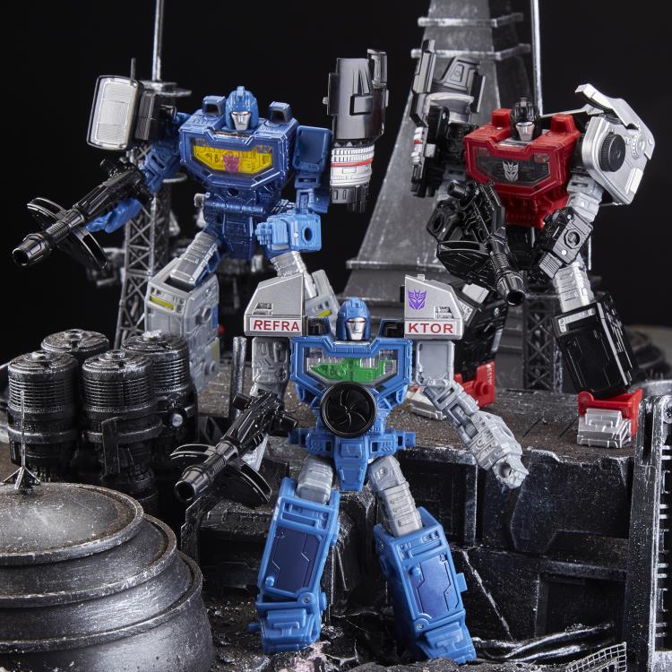 Transformers Siege Deluxe - Refraktor Reconnaissance Team 3-Pack (G1 Toy Colors) - Image 4