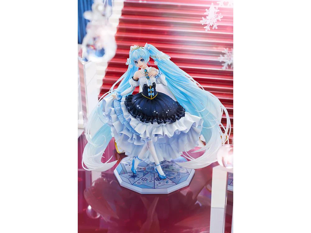 Vocaloid Hatsune Miku Snow Princess Ver. 1/7 Scale Figure - Image 6